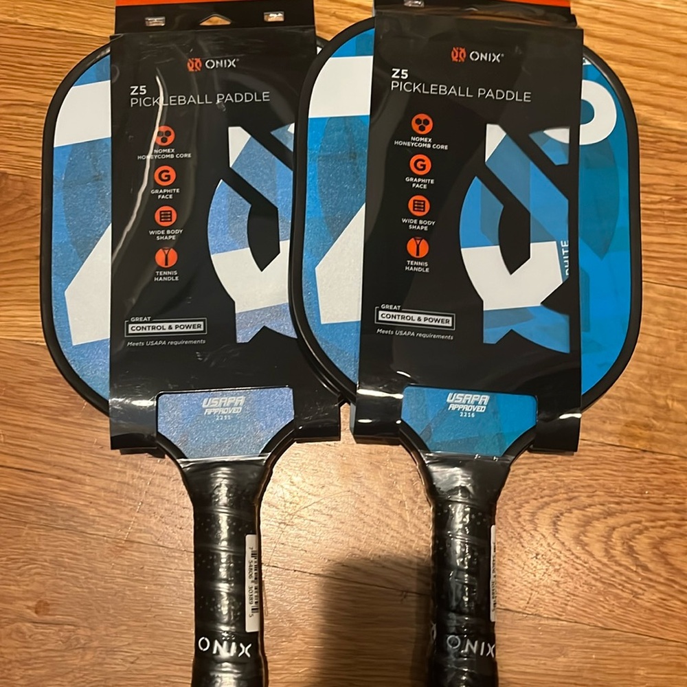 NEW onix Z5 graphite pickleball paddles